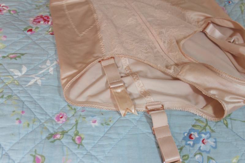 Gossard Retrolution