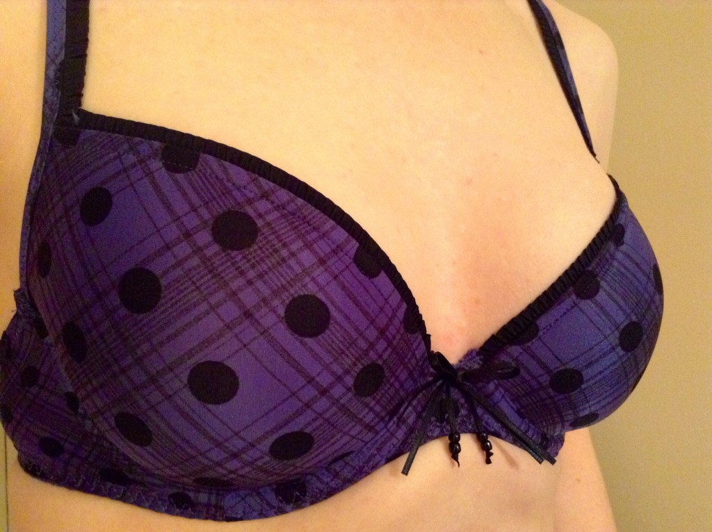 Bella di Notte. Marie Jo Mauro in Orient Blue.