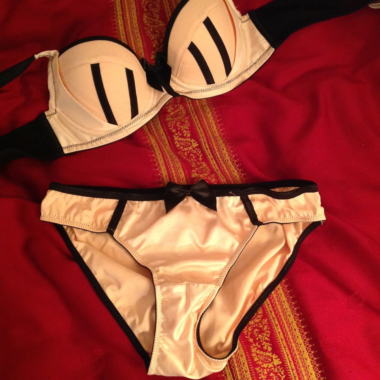charlotte bra