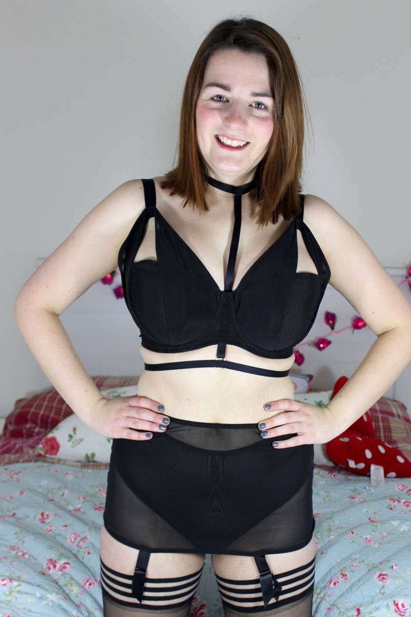 Playful Promises Juliet fuller bust review