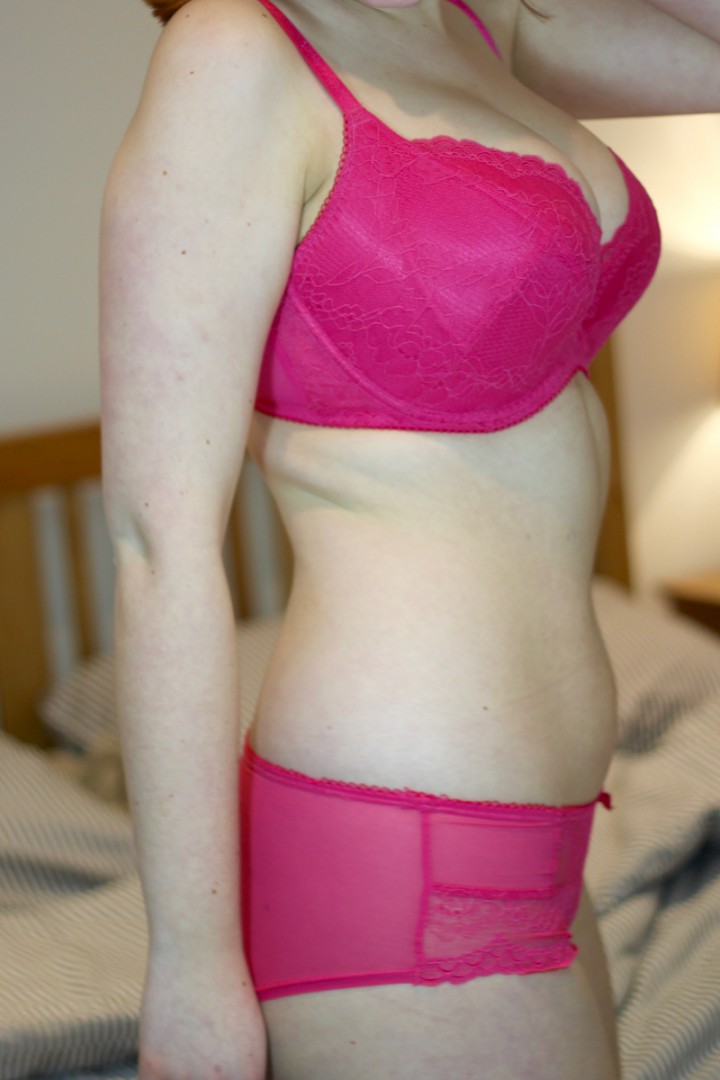 Gossard Superboost Lace Plunge bra review 30G