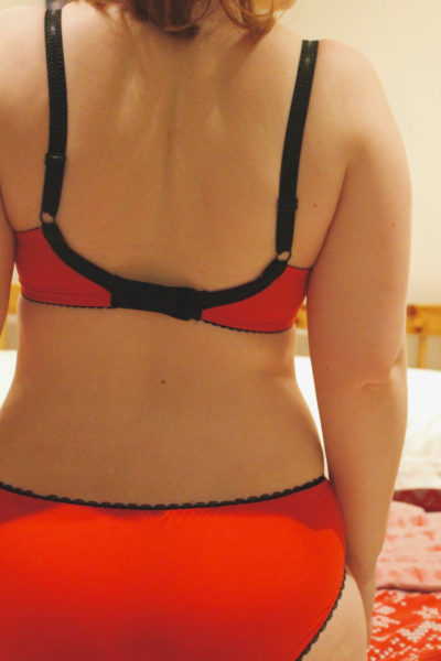 Wellfitting Liftsational Extra Deep Plunge review