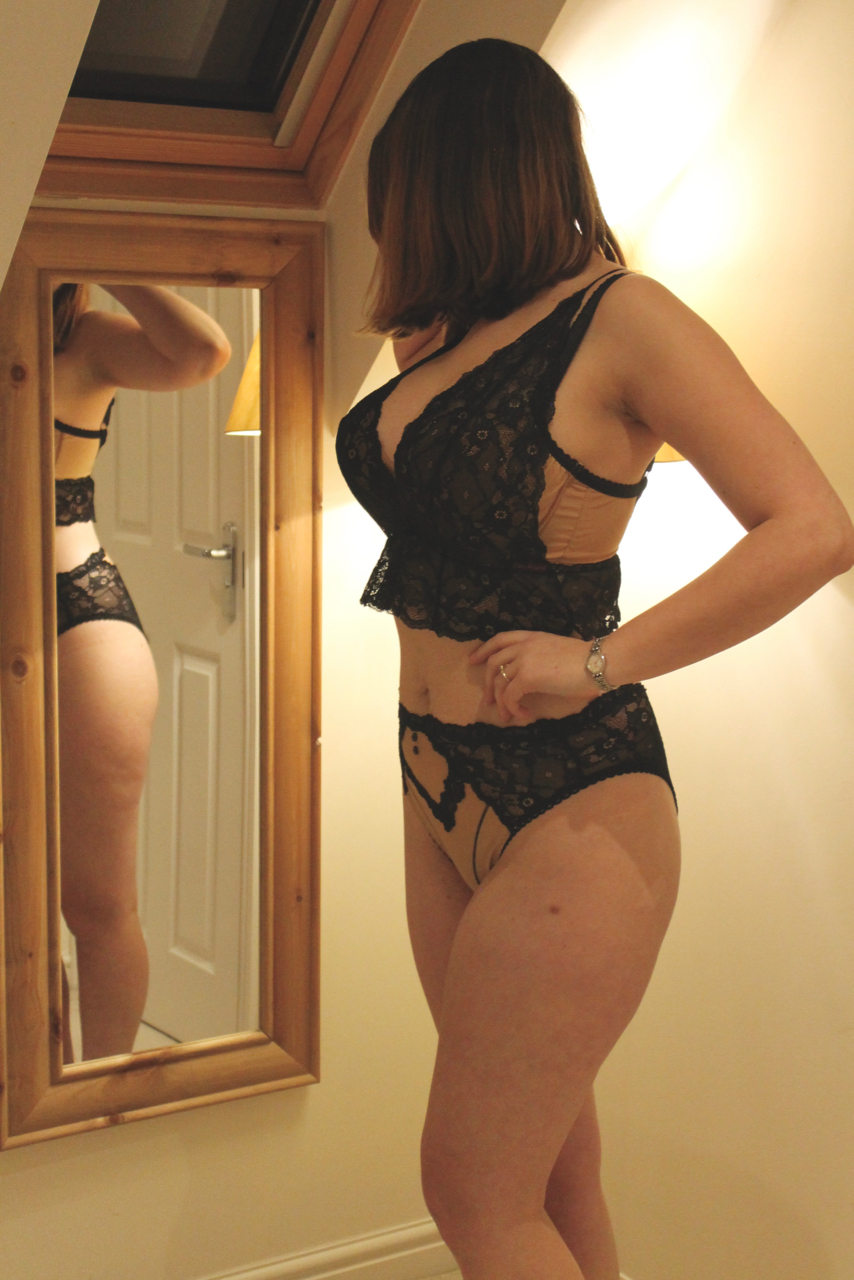 Ewa Michalak PL Croptop Maskarada review: 65G